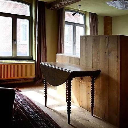 Poeziehotel Surplace Hotel