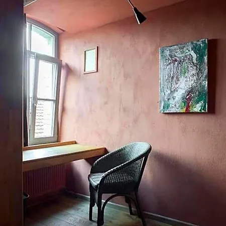 Poeziehotel Surplace Ghislenghien