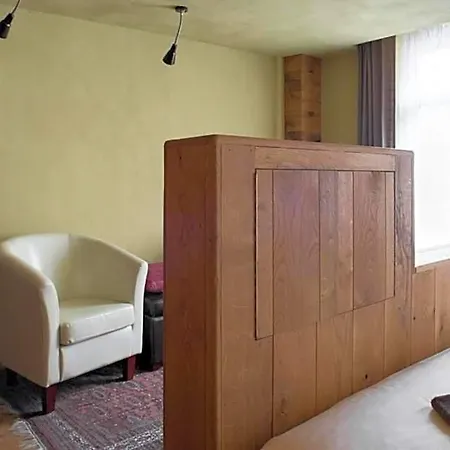 Poeziehotel Surplace Szálloda